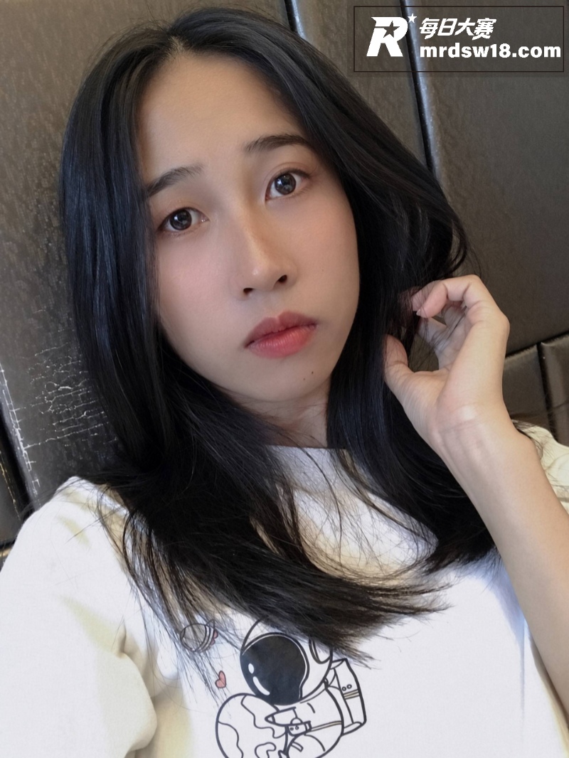 极品短发大奶少妇 猛相关图片3